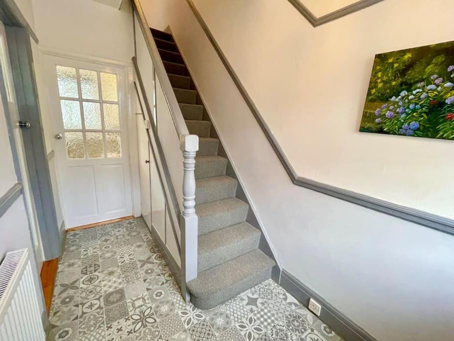 Portsmouth 3 Bedroom Getaway, Sleeps 6 Exterior foto